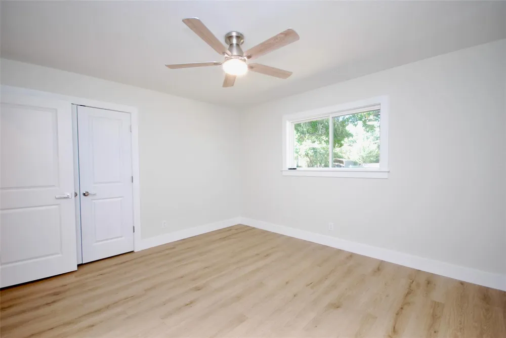 316 N Penn Flatonia, TX 78941