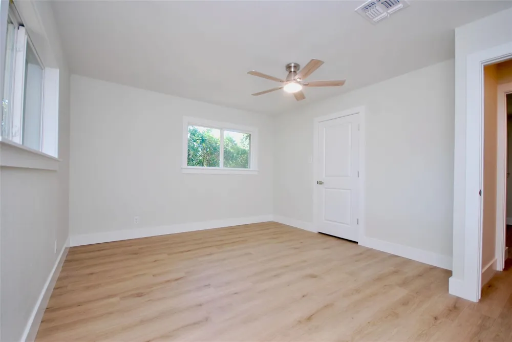 316 N Penn Flatonia, TX 78941