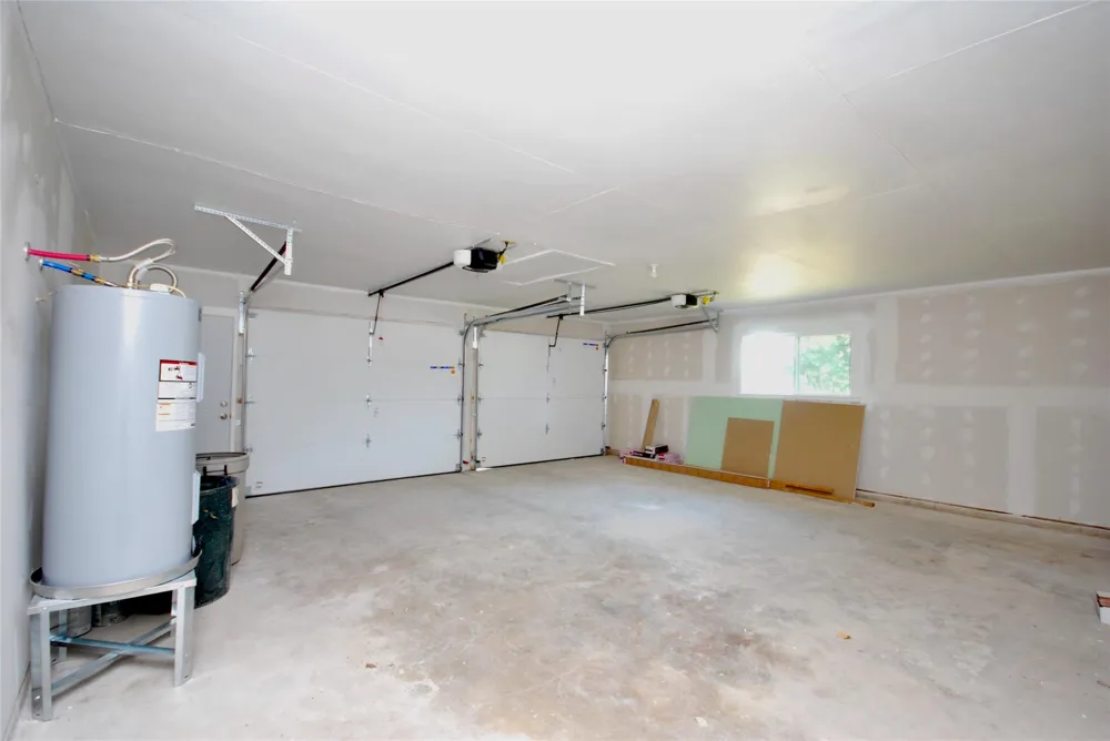 316 N Penn Flatonia, TX 78941