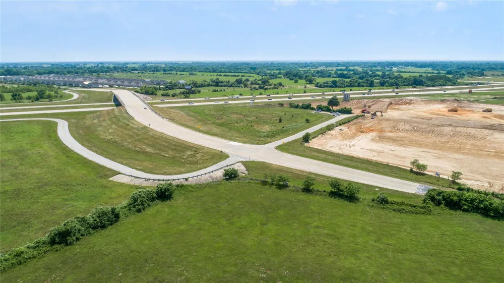 1 Richards Road Prairie View, TX 77446