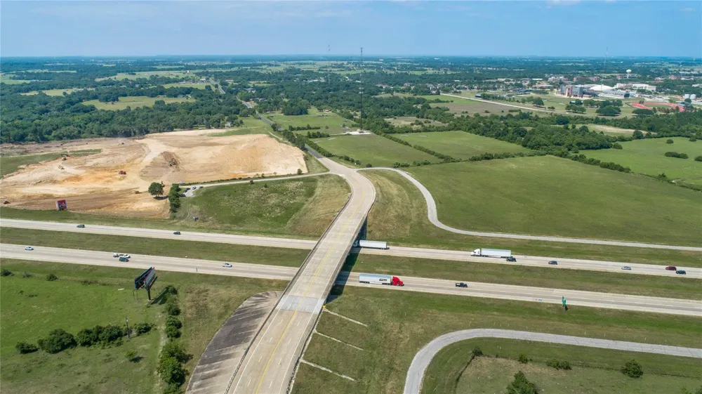 1 Richards Road Prairie View, TX 77446