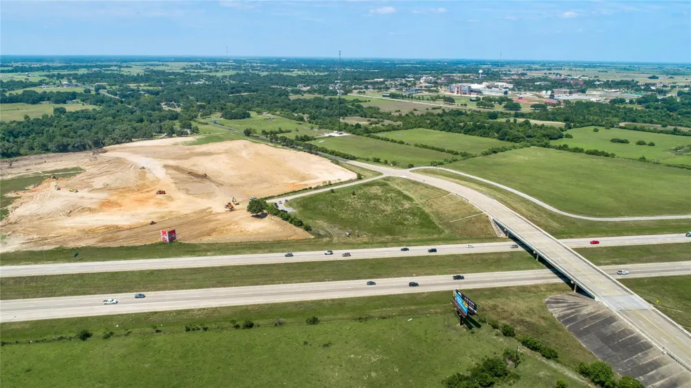 1 Richards Road Prairie View, TX 77446