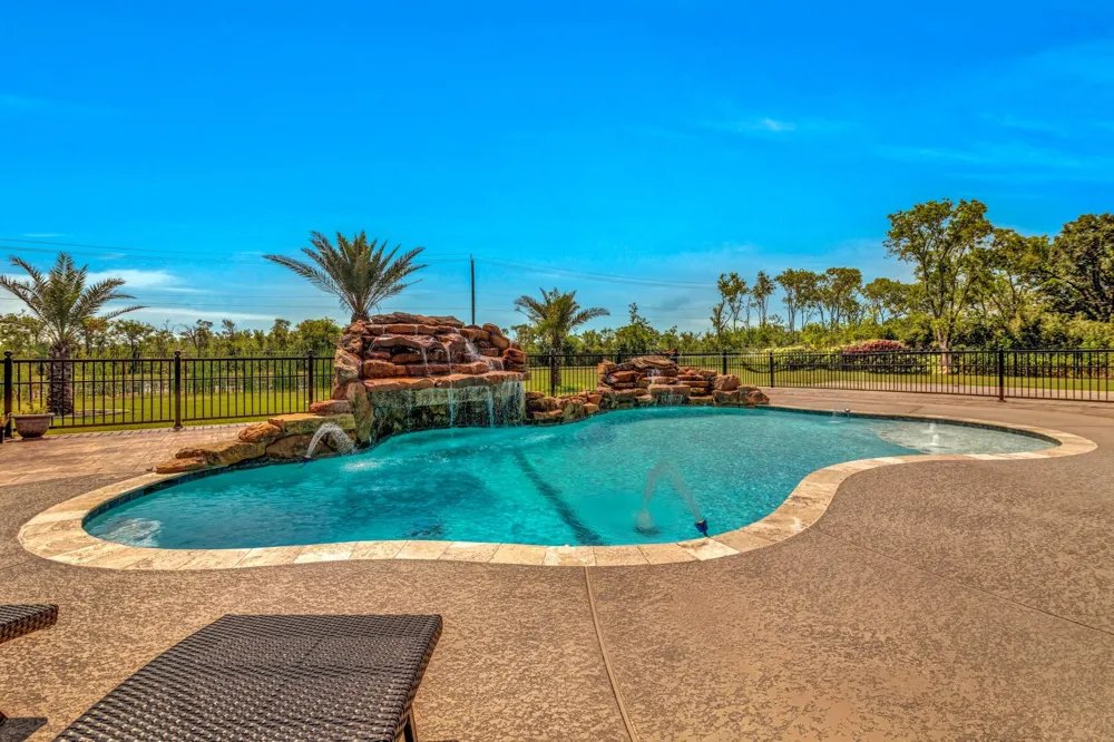 33511 Blue Crab Court Richwood, TX 77515