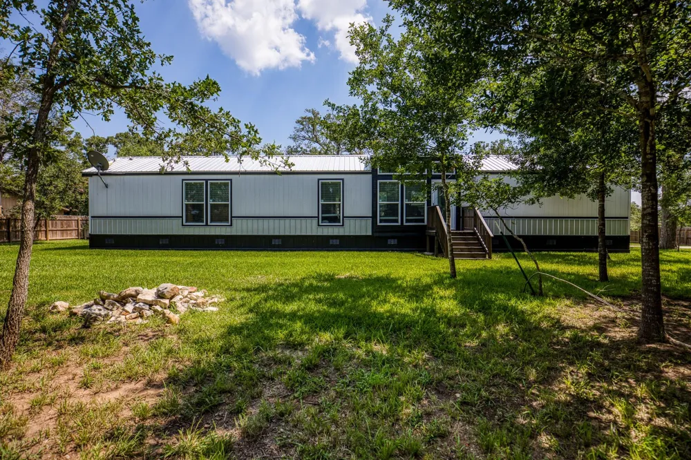 102 Hilltop Court Somerville, TX 77879