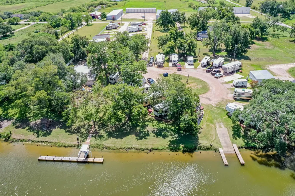 234 County Road 285 Sargent, TX 77414