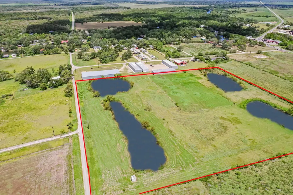 234 County Road 285 Sargent, TX 77414