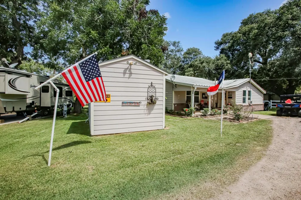 234 County Road 285 Sargent, TX 77414