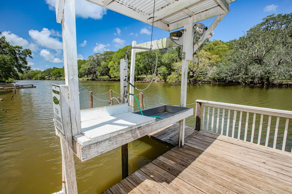 234 County Road 285 Sargent, TX 77414