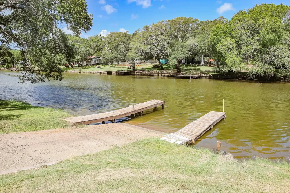 234 County Road 285 Sargent, TX 77414