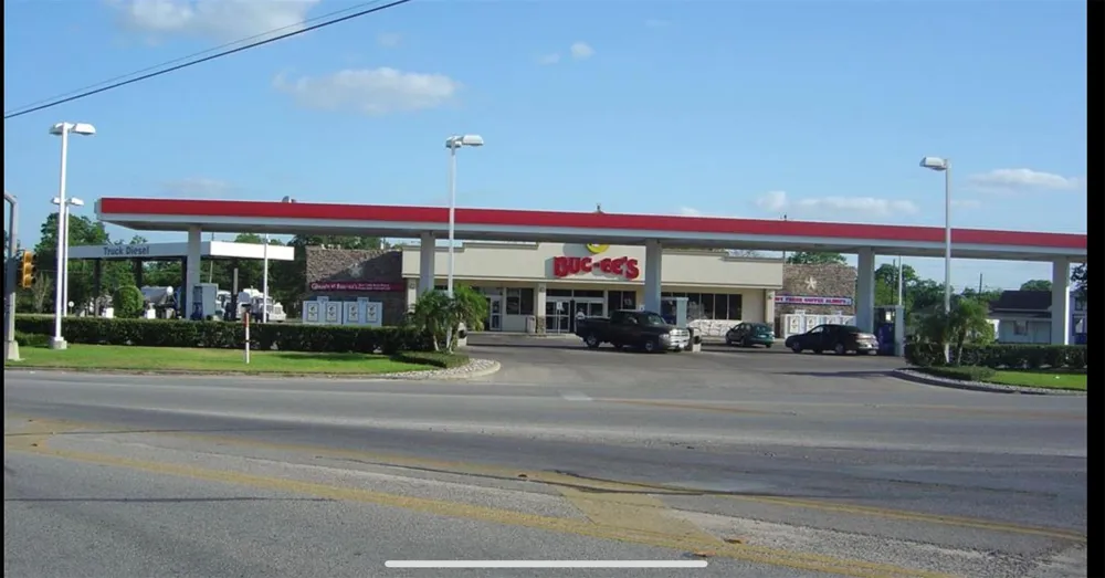 418 E Main Street Eagle Lake, TX 78940