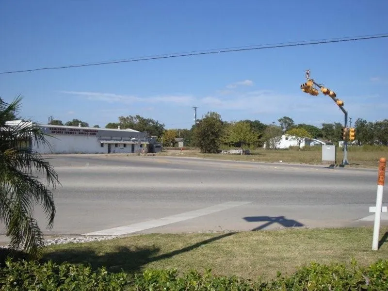 418 E Main Street Eagle Lake, TX 78940