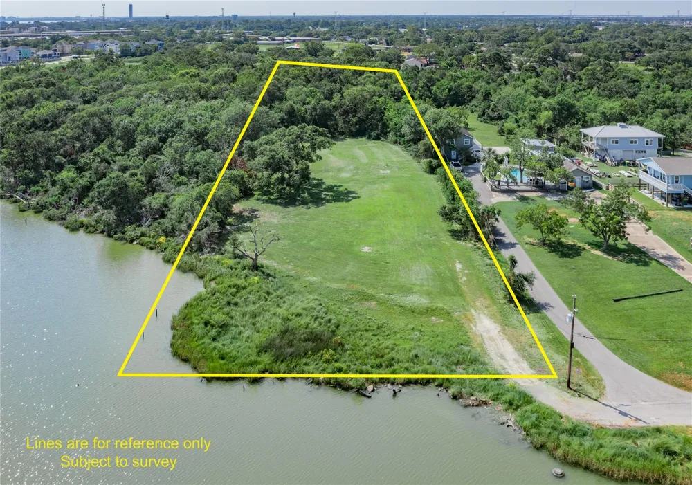 1917 Clopper Street Seabrook, TX 77586
