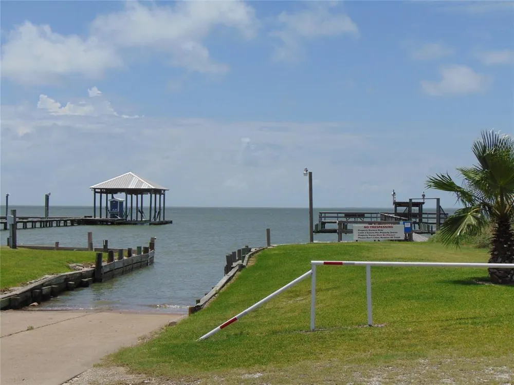 Flamingo Drive Smith Point, TX 77514