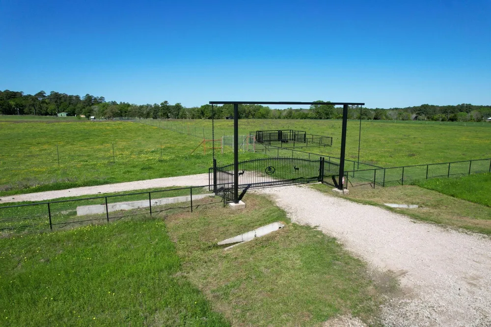 20277 Fm 1791 Richards, TX 77873