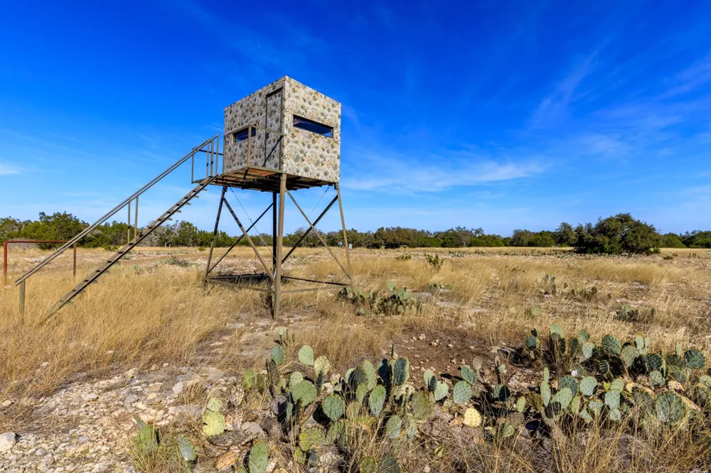 3691 K2 Road Mountain Home, TX 78058