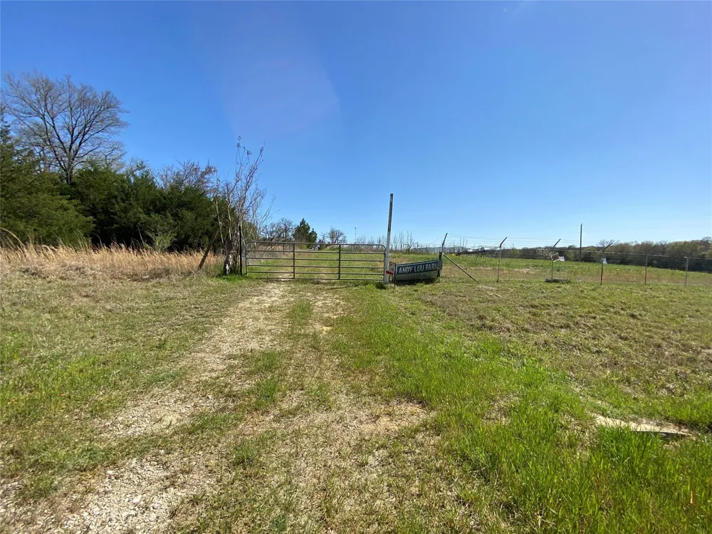 Fm 1644 Calvert, TX 77837