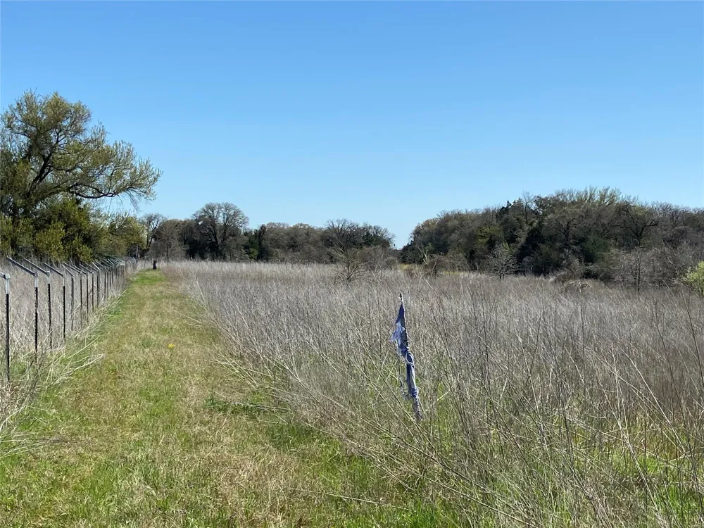 1111 Luu Road Calvert, TX 77837