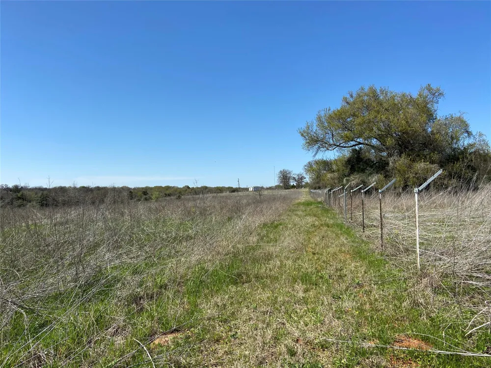 1111 Luu Road Calvert, TX 77837
