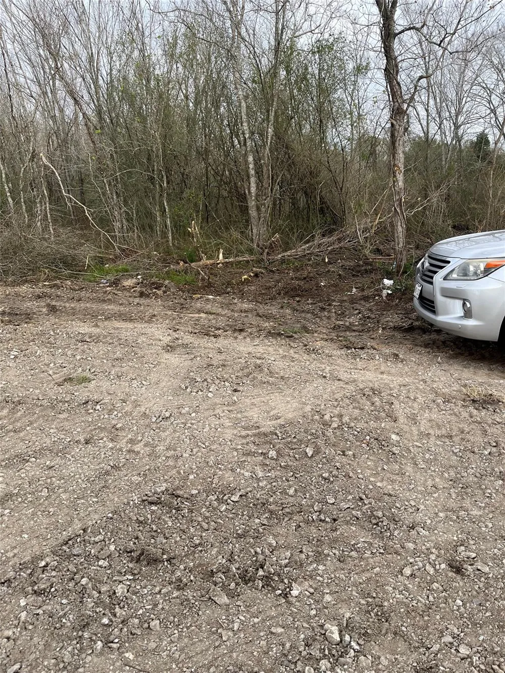 5675 Highway 35 Alvin, TX 77511