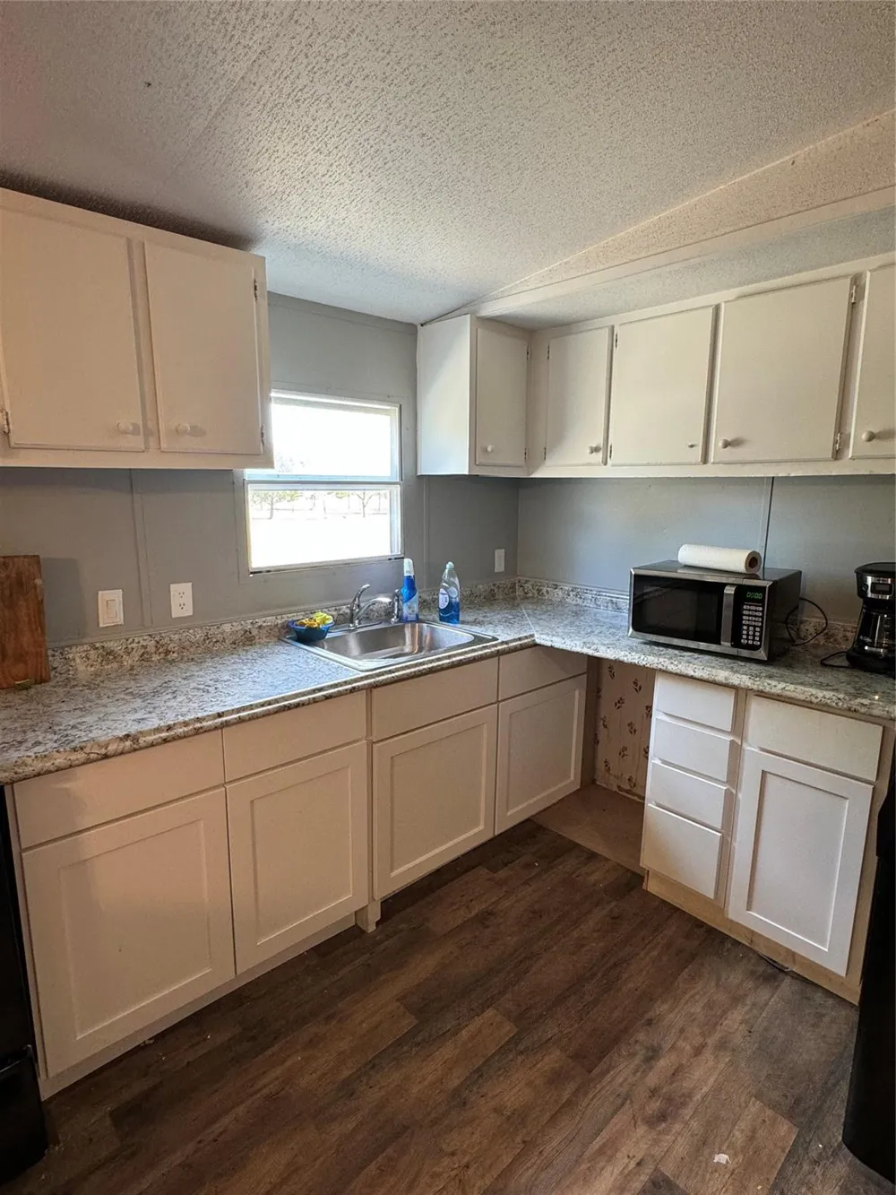 3660 Fm 1013 Road Hillister, TX 77624