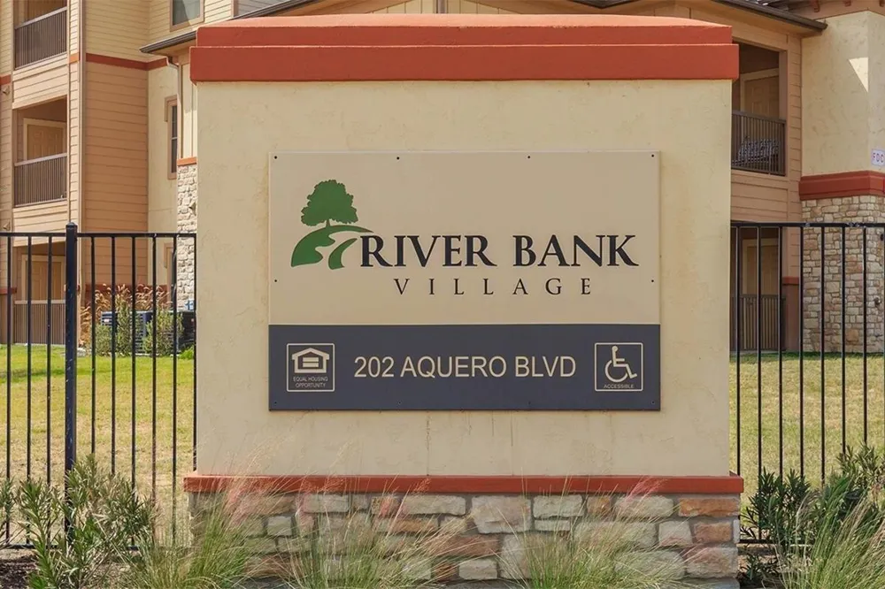 202 Aquero Boulevard Laredo, TX 78045