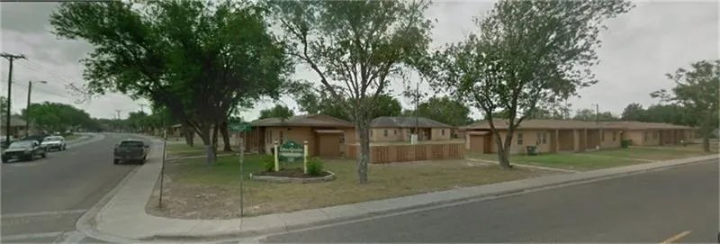 2100 Grapefruit Street Brownsville, TX 78521