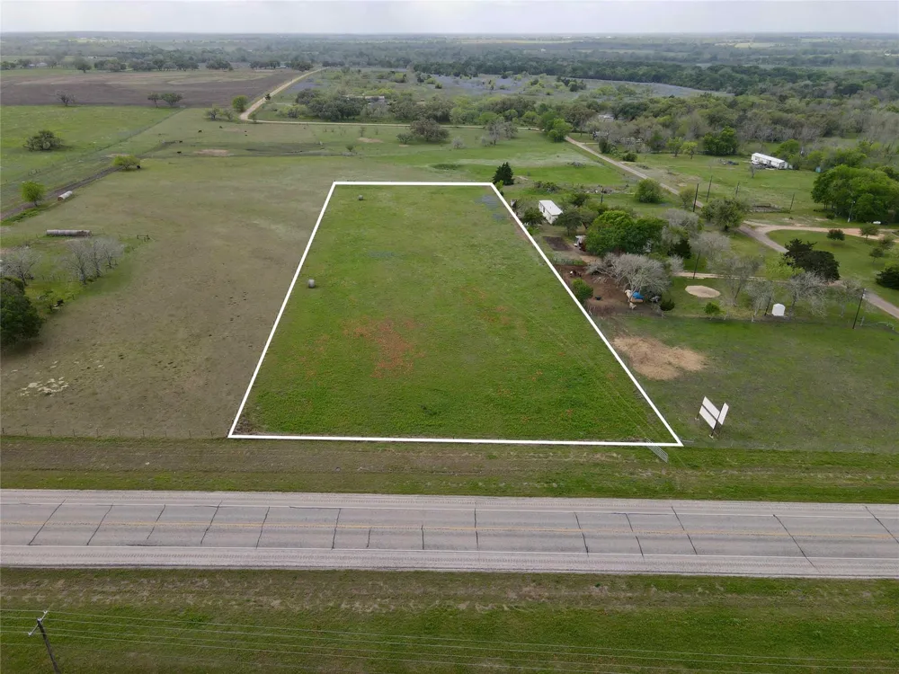Us Hwy 90a Shiner, TX 77984