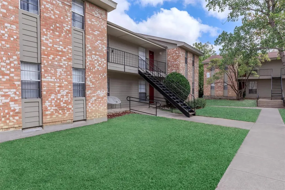 3144 NW 33rd St Fort Worth, TX 76106