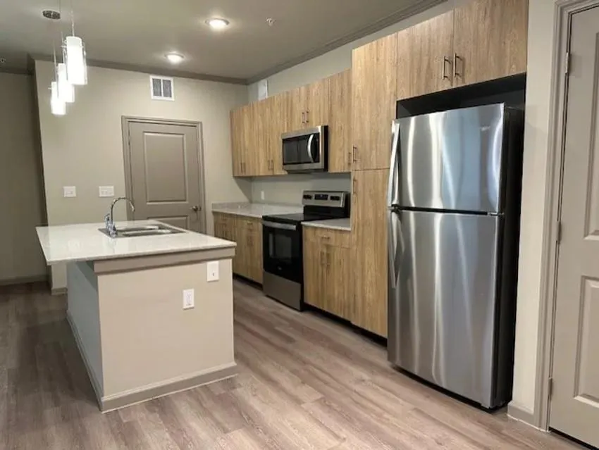 501 W Sam Houston Pharr, TX 78577