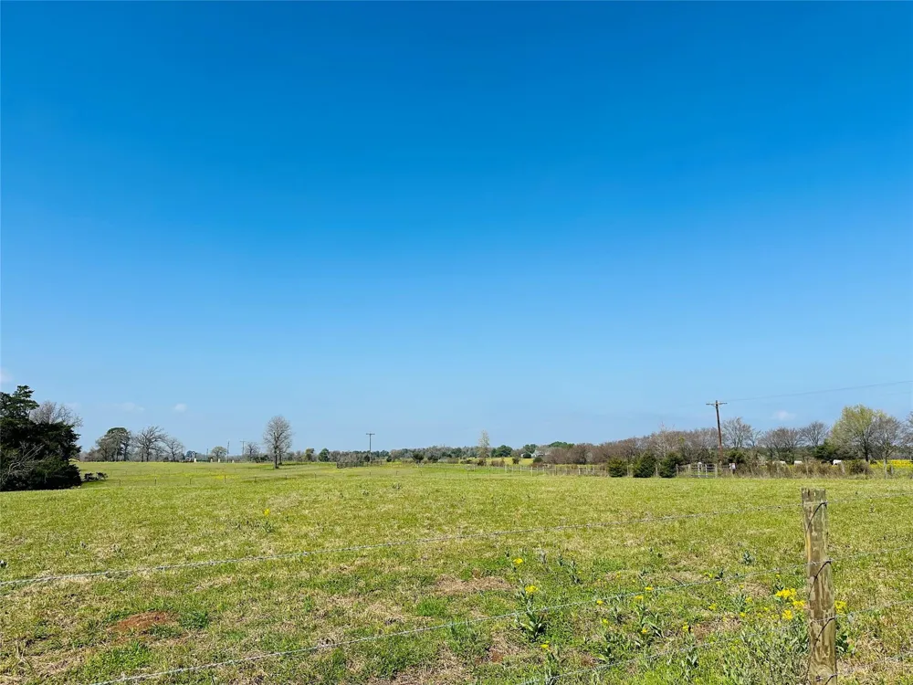 10 County Rd 212 Buffalo, TX 75831