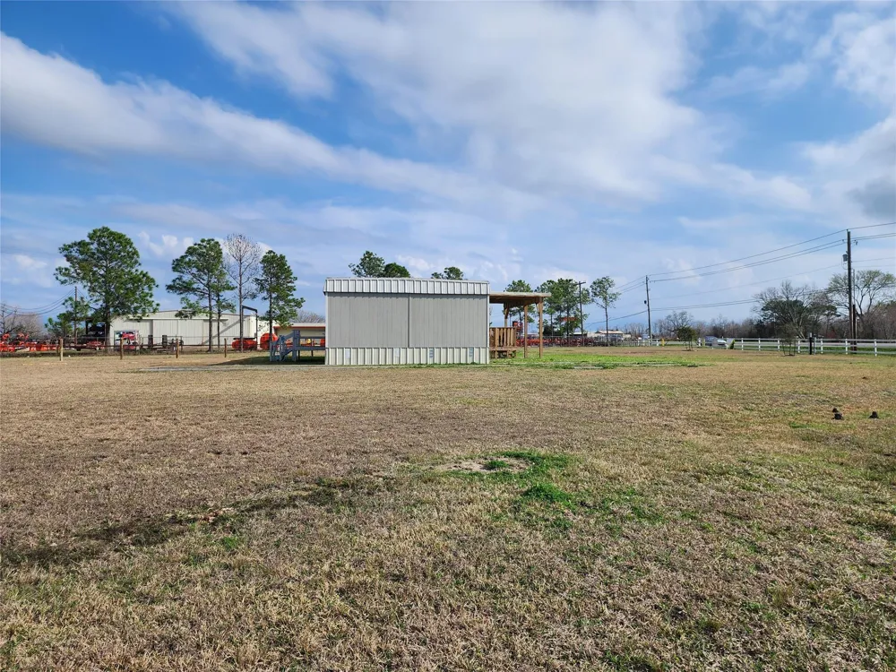 3373 E Highway 6 Alvin, TX 77511