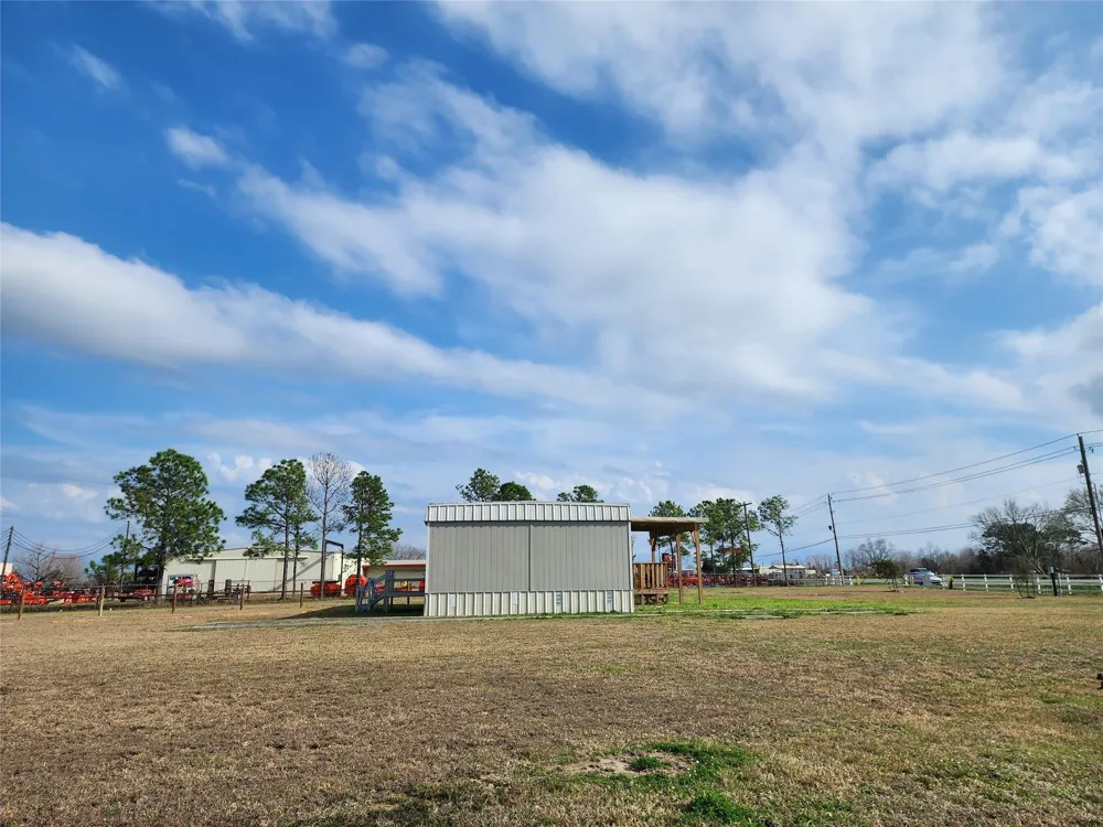 3373 E Highway 6 Alvin, TX 77511