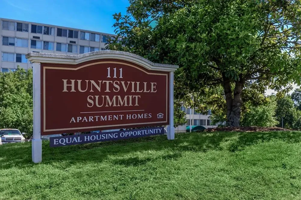 111 NE Walker Ave Huntsville, AL 35801