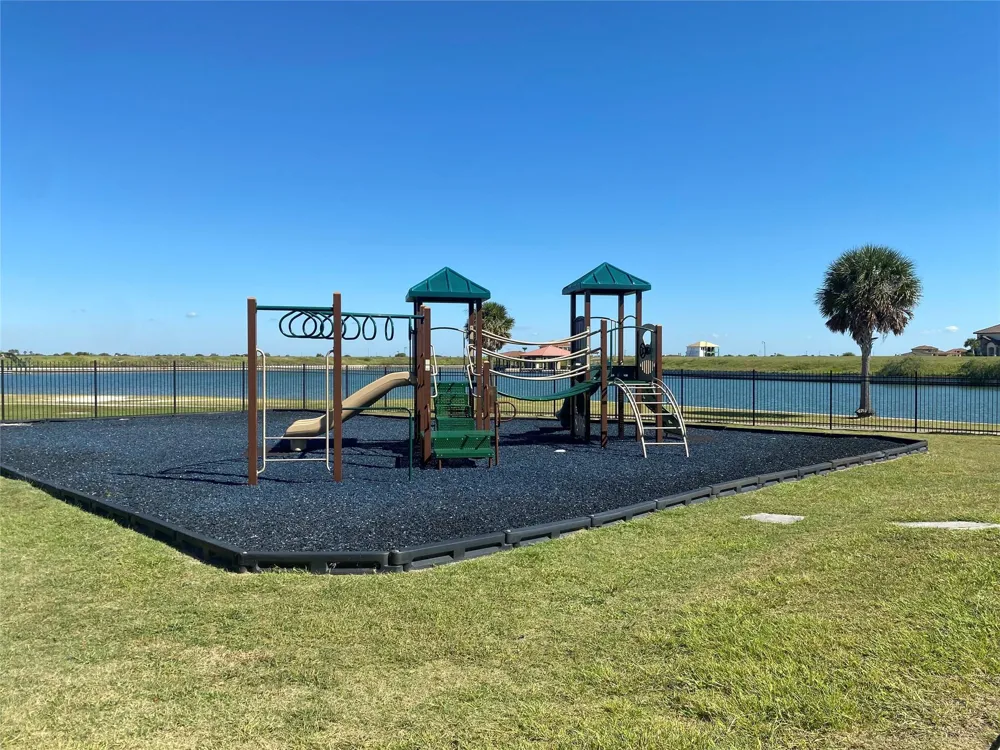 323 Chardonnay Way Port O Connor, TX 77982