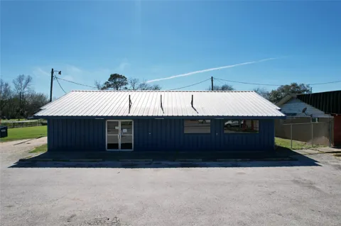 607 E Main Street