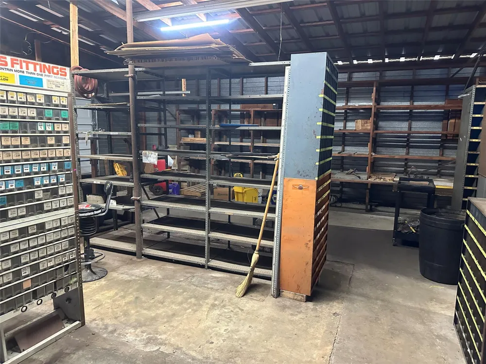 607 E Main Street Eagle Lake, TX 77434