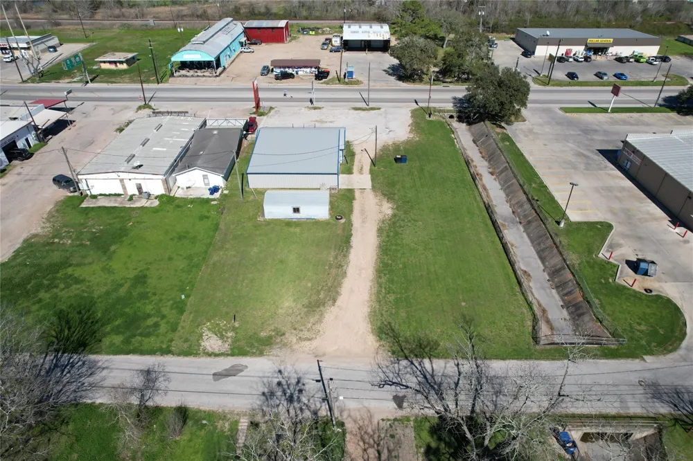 607 E Main Street Eagle Lake, TX 77434