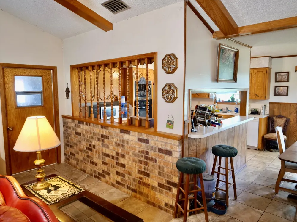 4410 Farm To Market 1115 Flatonia, TX 78959