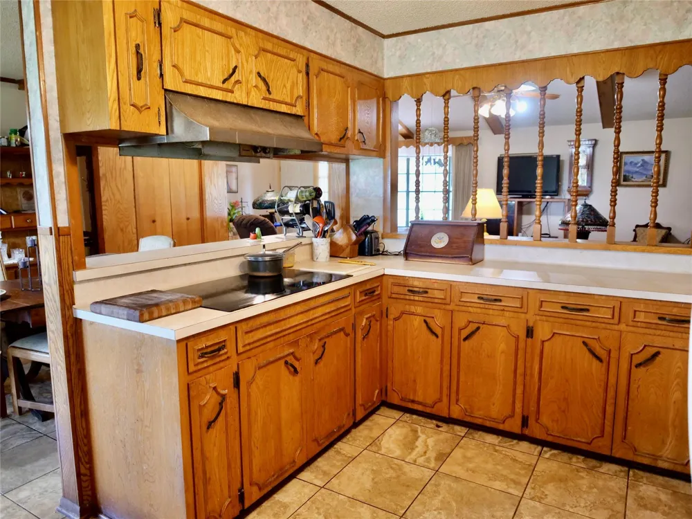 4410 Farm To Market 1115 Flatonia, TX 78959