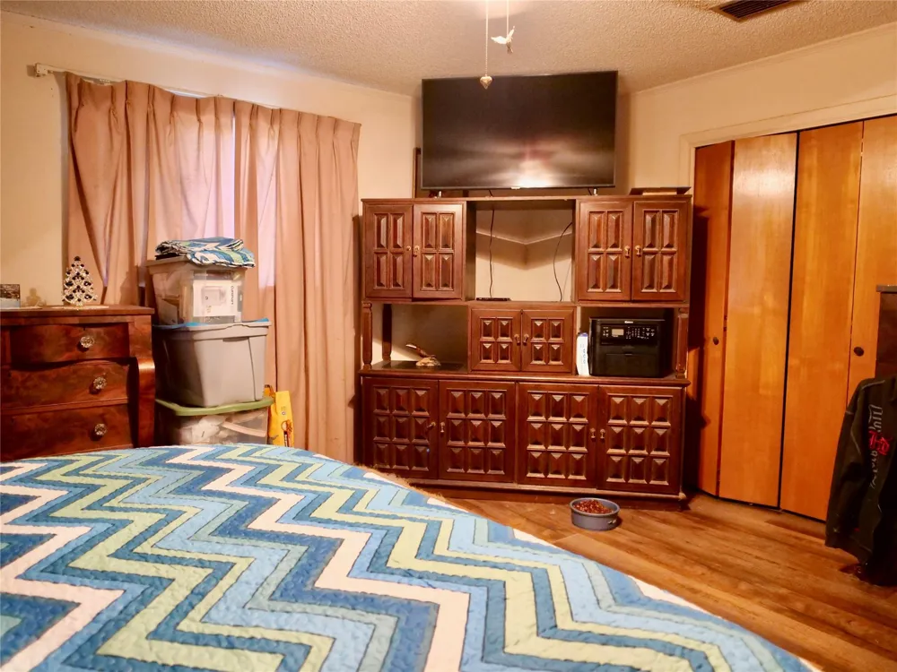 4410 Farm To Market 1115 Flatonia, TX 78959
