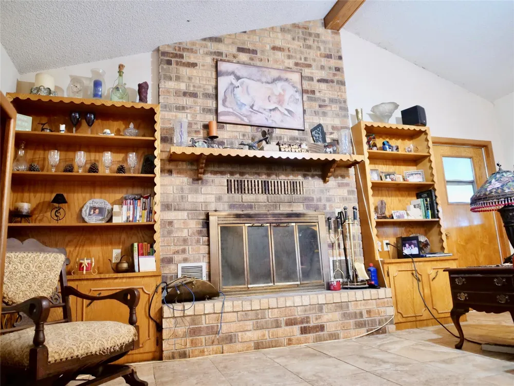 4410 Farm To Market 1115 Flatonia, TX 78959