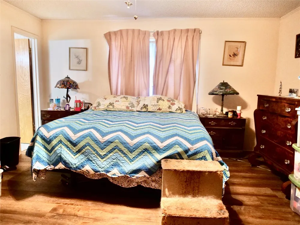 4410 Farm To Market 1115 Flatonia, TX 78959