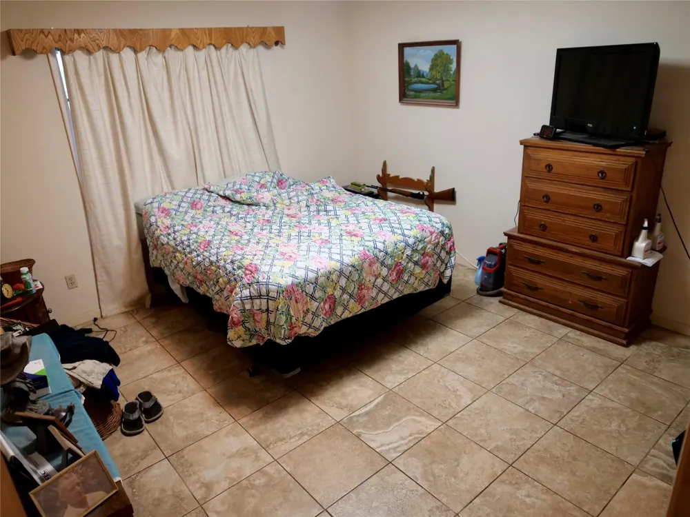 4410 Farm To Market 1115 Flatonia, TX 78959