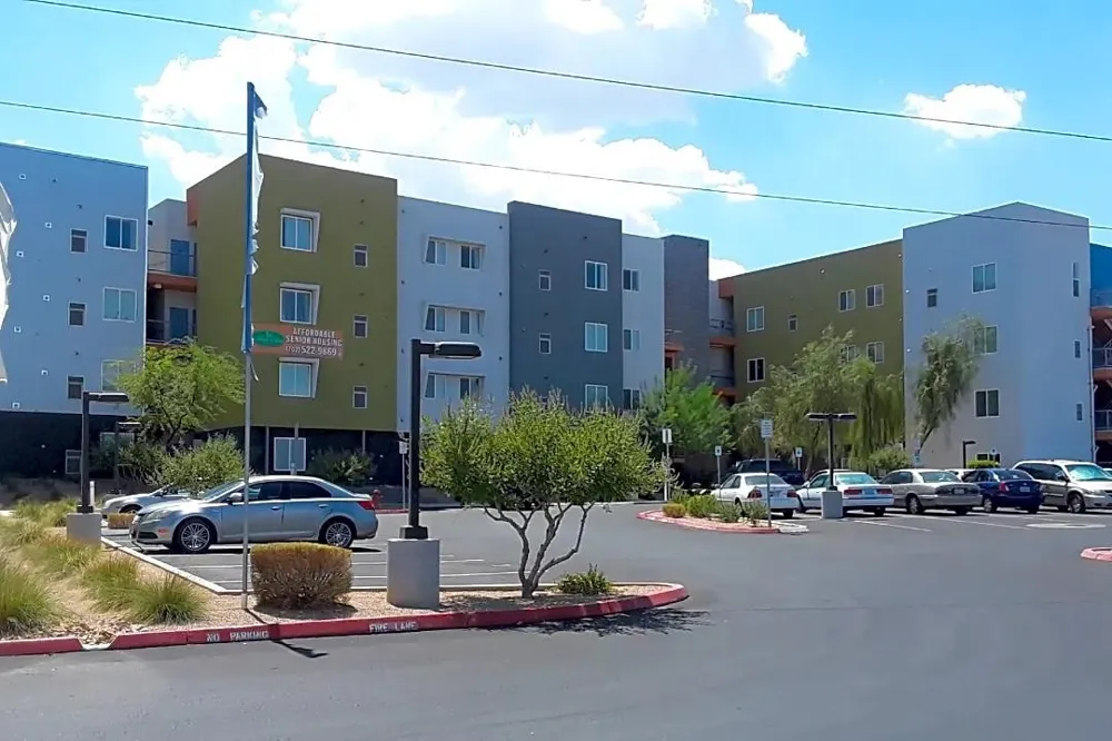 511 College Dr Henderson, NV 89015