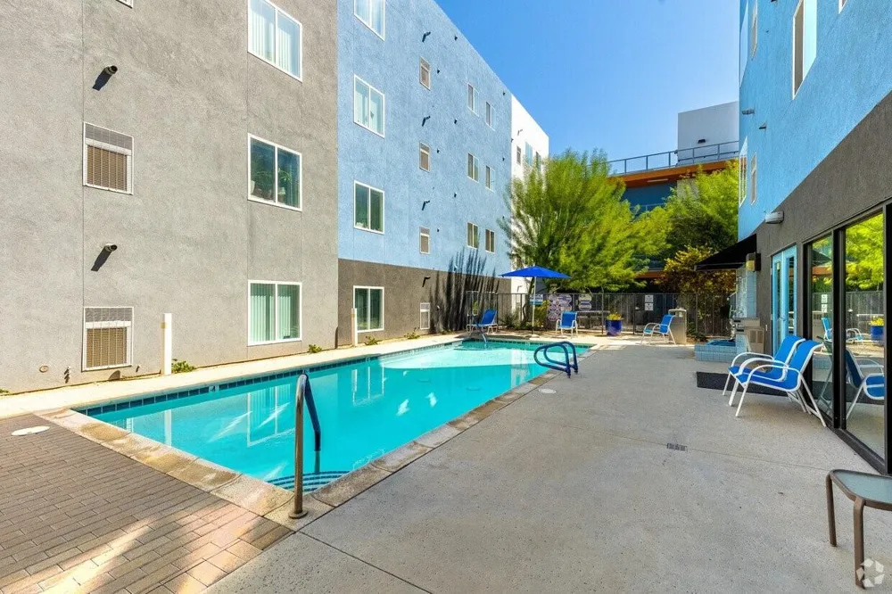 511 College Dr Henderson, NV 89015
