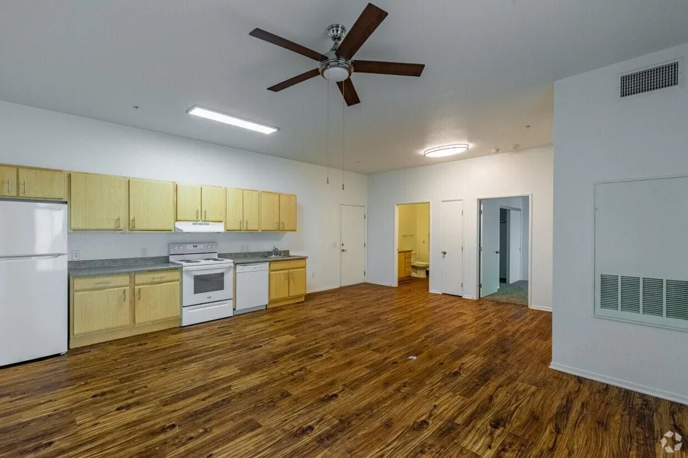 511 College Dr Henderson, NV 89015