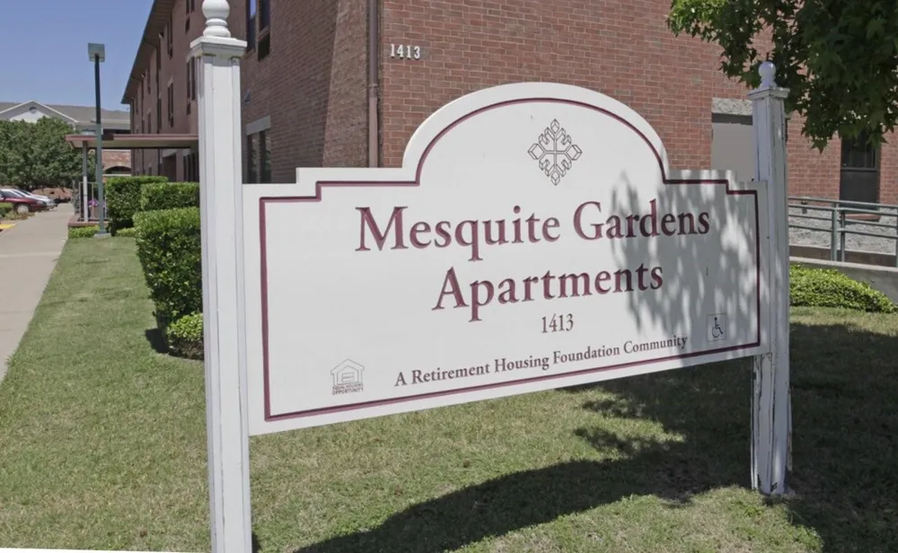 1413 Range Dr Mesquite, TX 75149