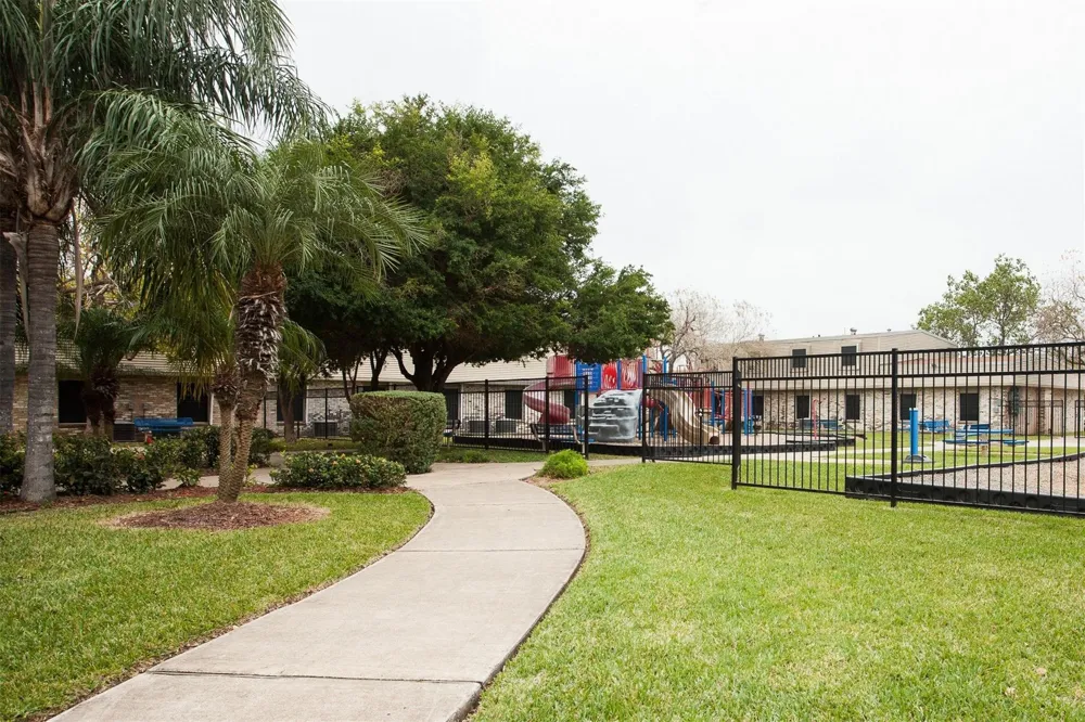 2835 Rockwell Drive Brownsville, TX 78521