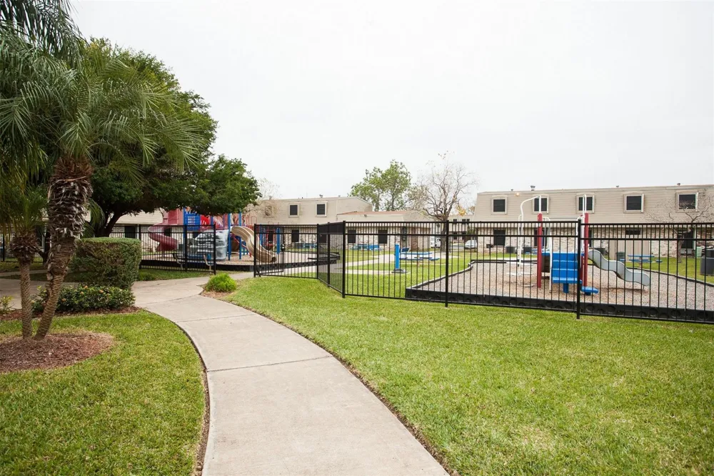 2835 Rockwell Drive Brownsville, TX 78521