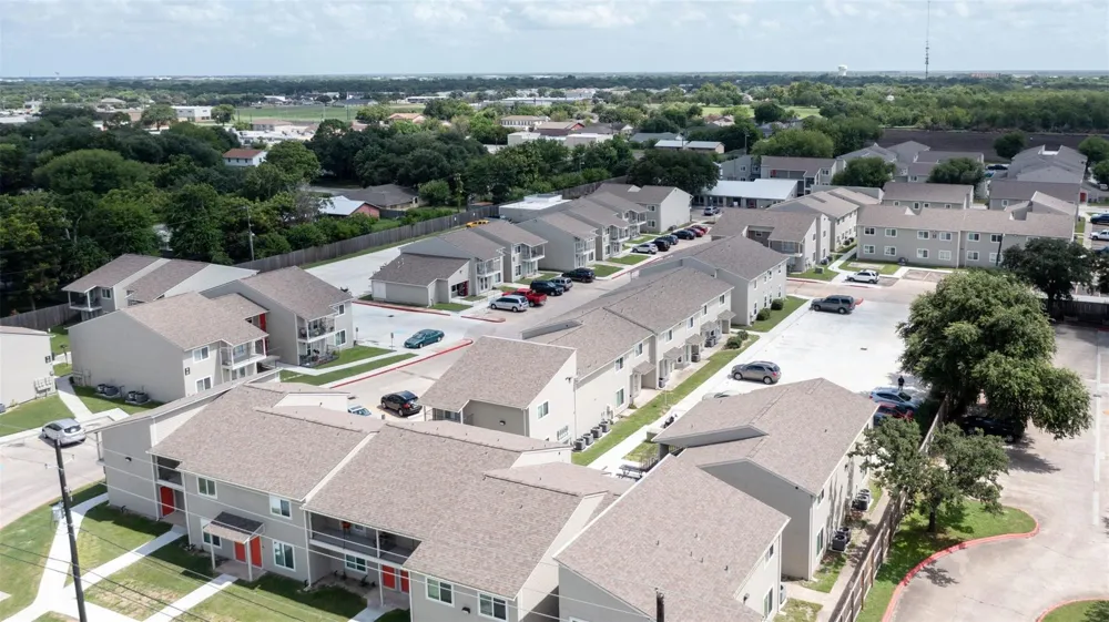 2008 Sam Houston Victoria, TX 77901